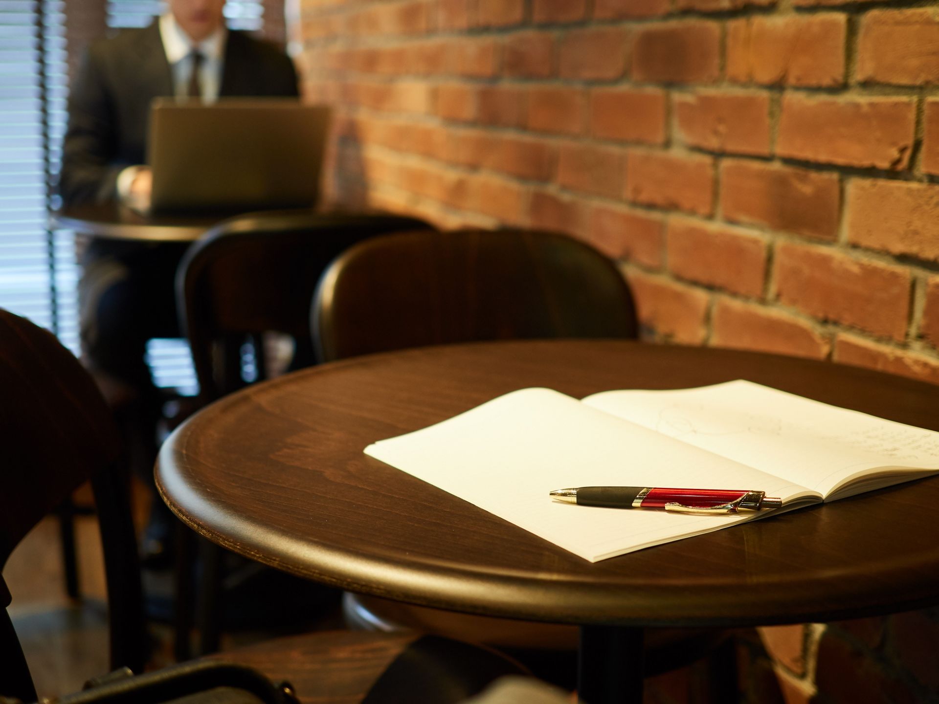 横浜で活躍するビジネスパーソンが仕事で使える英会話がしっかり学べる短期集中！